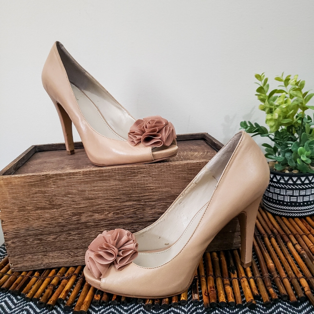NINE WEST HEELS NUDE BEIGE OPEN TOE 8.5 NWEXCAVATE